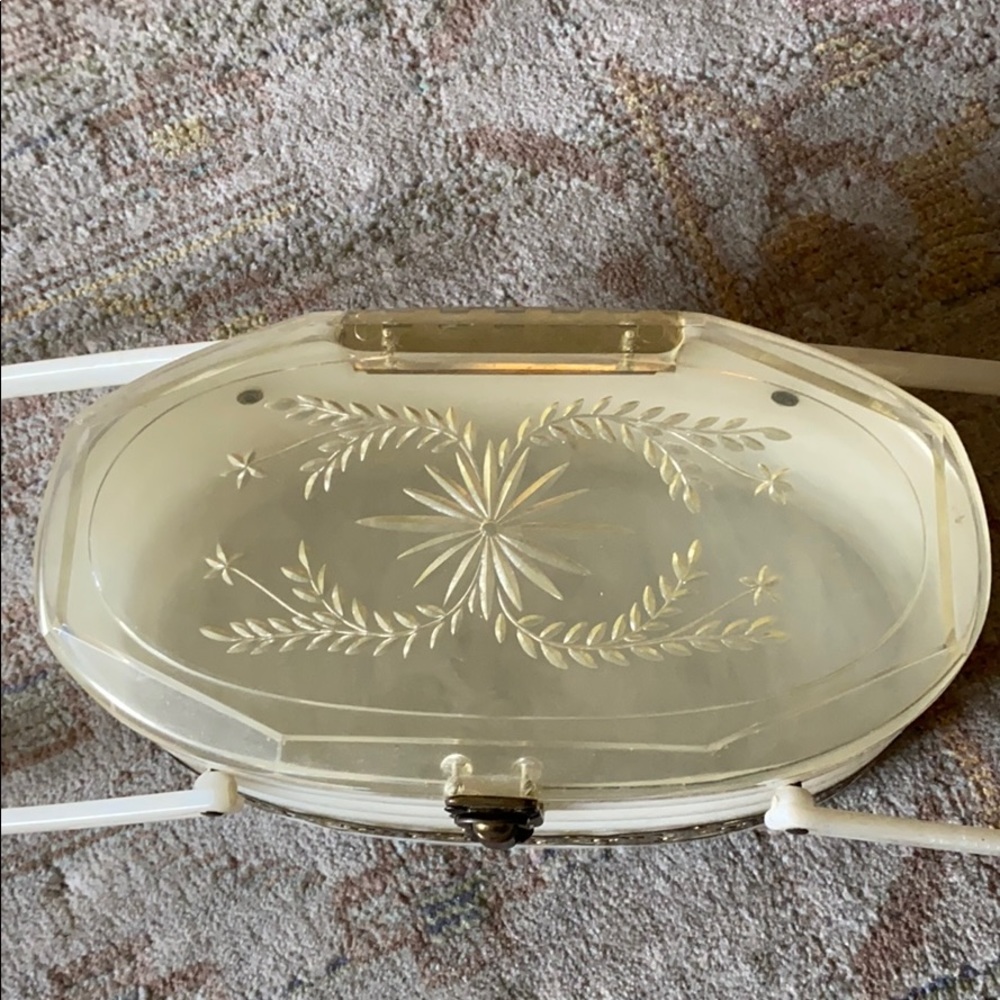 Lucite vintage pearlized plastic with metal - Picture 2 of 4